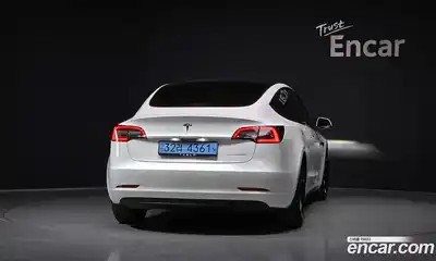Tesla Model 3 2022 0.2 гидро в Москве № 1622386, миниатюра 4