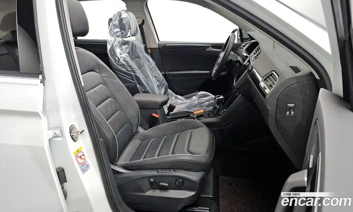 Volkswagen Tiguan 2022 2.0 гидро в Москве № 1623167, фото 12
