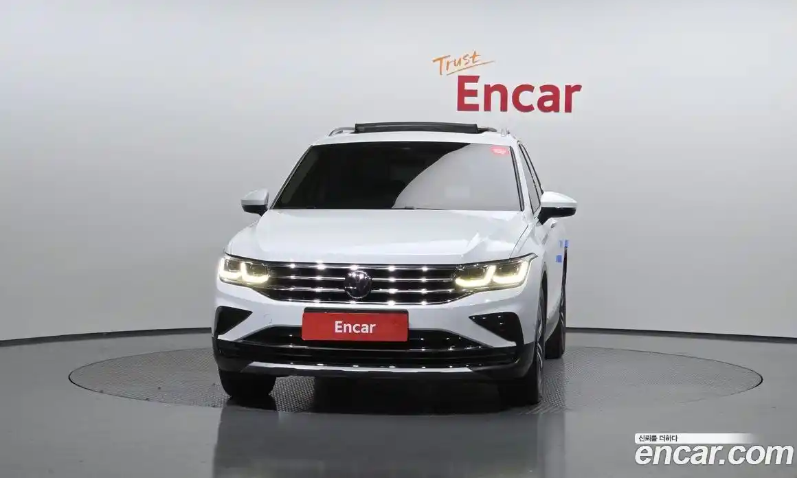 Volkswagen Tiguan 2022 2.0 гидро в Москве № 1623167, фото 3