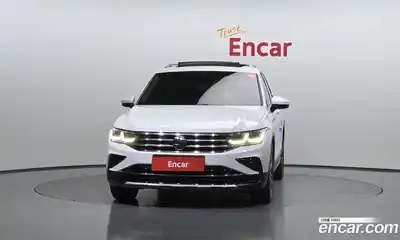 Volkswagen Tiguan 2022 2.0 гидро в Москве № 1623167, миниатюра 3