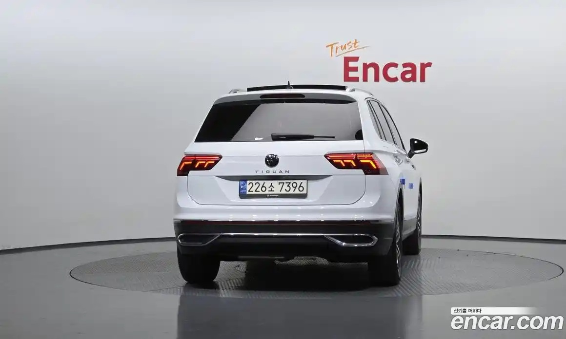 Volkswagen Tiguan 2022 2.0 гидро в Москве № 1623167, фото 4