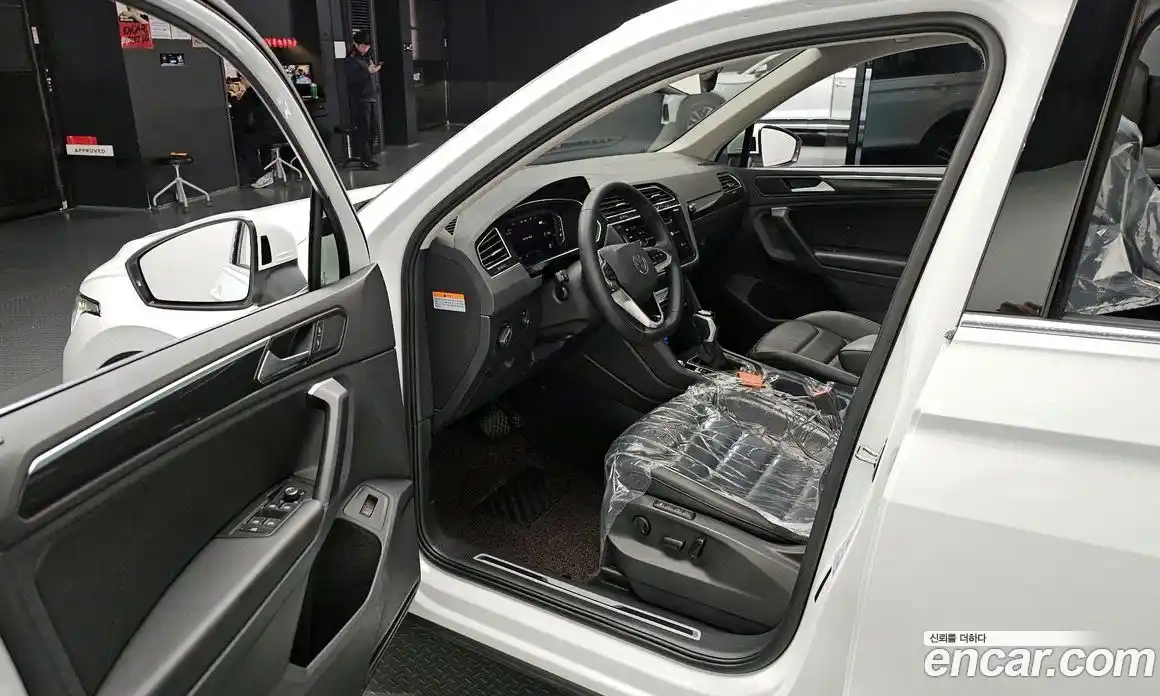 Volkswagen Tiguan 2022 2.0 гидро в Москве № 1623167, фото 10