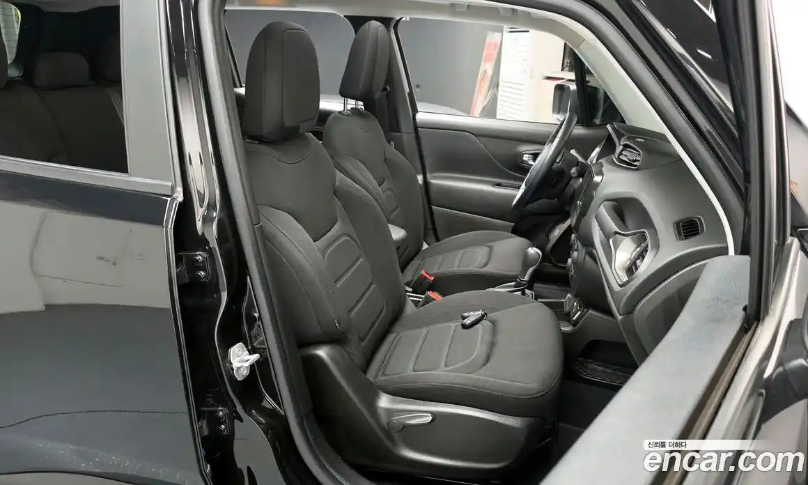 Jeep Renegade 2022 1.3 гидро в Москве № 1623813, фото 12