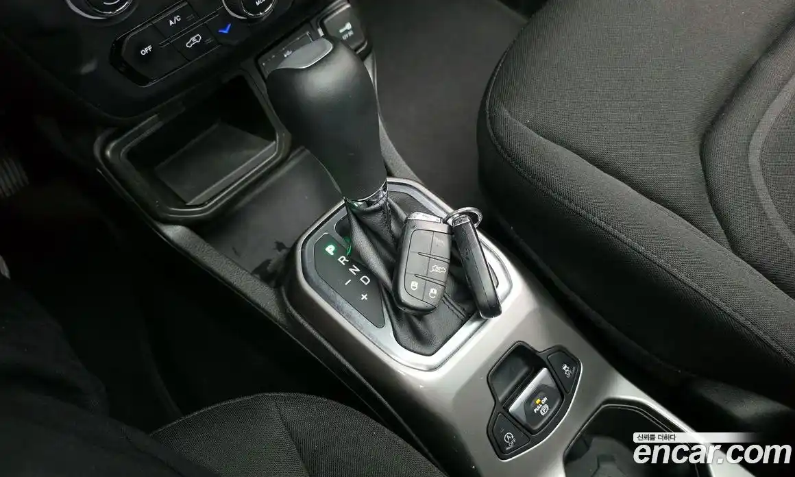 Jeep Renegade 2022 1.3 гидро в Москве № 1623813, фото 9