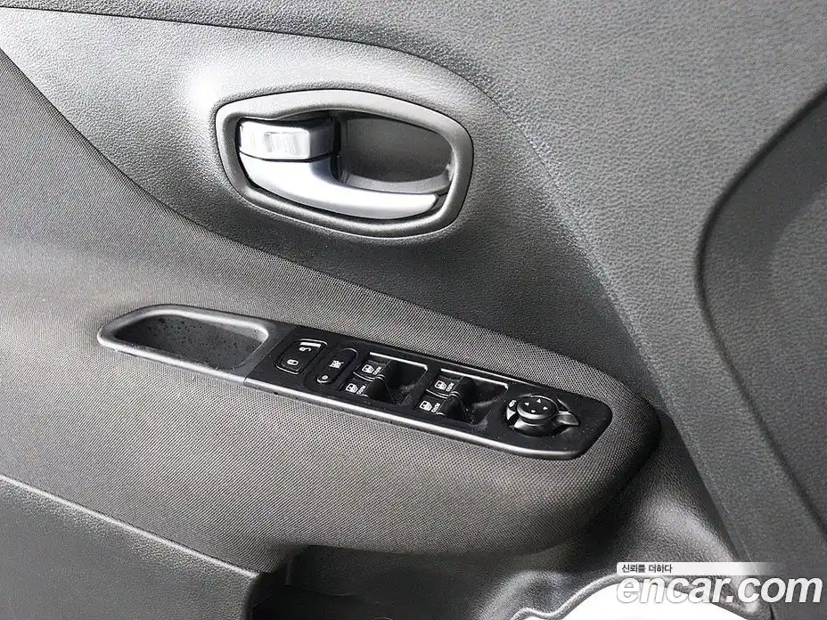 Jeep Renegade 2021 2.4 гидро в Москве № 1624237, фото 13
