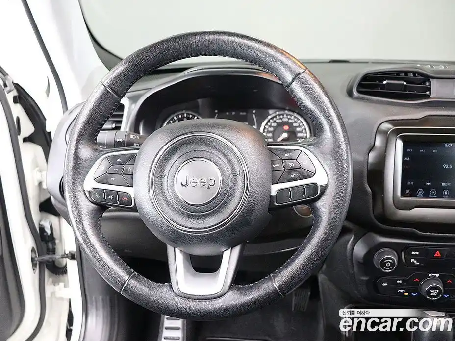 Jeep Renegade 2021 2.4 гидро в Москве № 1624237, фото 16