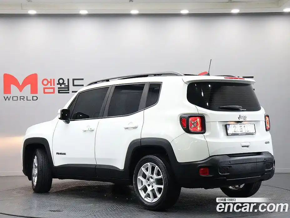 Jeep Renegade 2021 2.4 гидро в Москве № 1624237, фото 4
