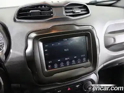 Jeep Renegade 2021 2.4 гидро в Москве № 1624237, миниатюра 8