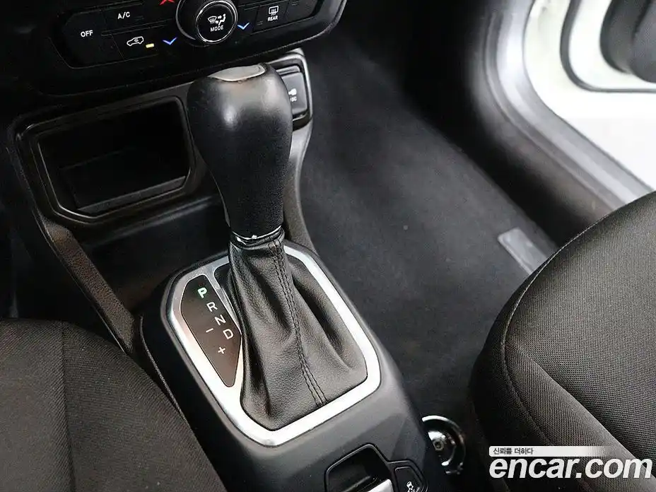 Jeep Renegade 2021 2.4 гидро в Москве № 1624237, фото 9