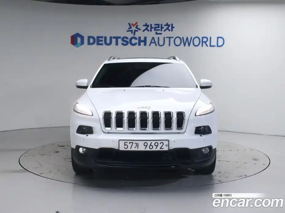 Jeep Cherokee 2018 2.4 гидро в Москве № 1624269, фото 3