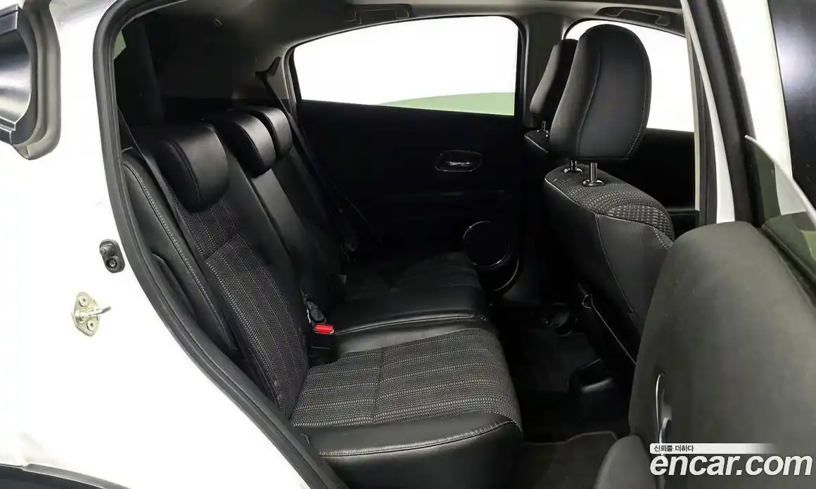 Honda HR-V 2017 1.8 гидро в Москве № 1624582, фото 11