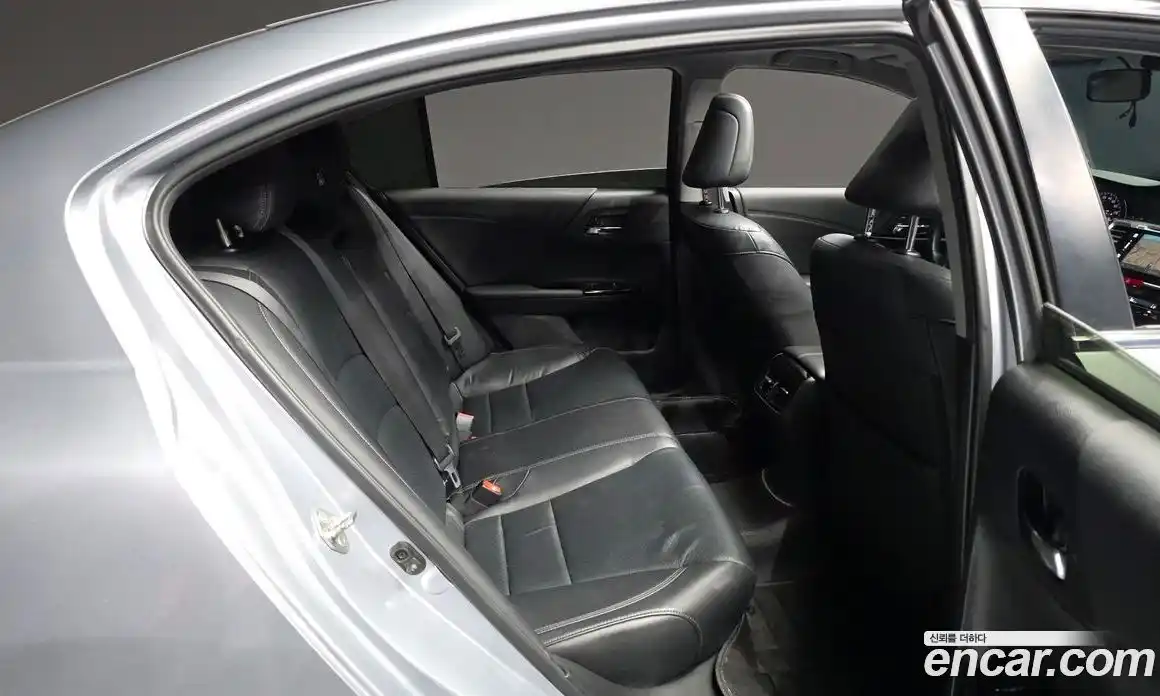 Honda Accord 2016 2.4 гидро в Москве № 1624618, фото 12