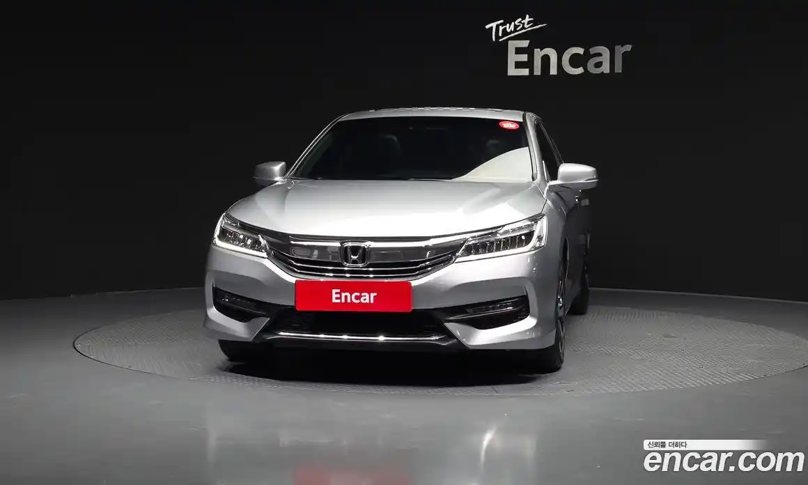 Honda Accord 2016 2.4 гидро в Москве № 1624618, фото 3