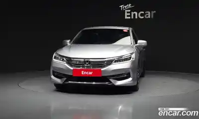 Honda Accord 2016 2.4 гидро в Москве № 1624618, миниатюра 3