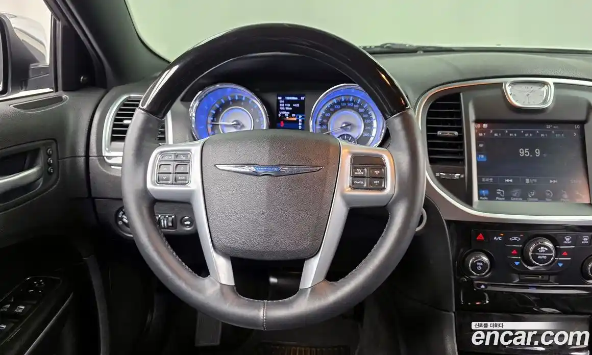 Chrysler 300C 2014 3.6 гидро в Москве № 1626077, фото 13
