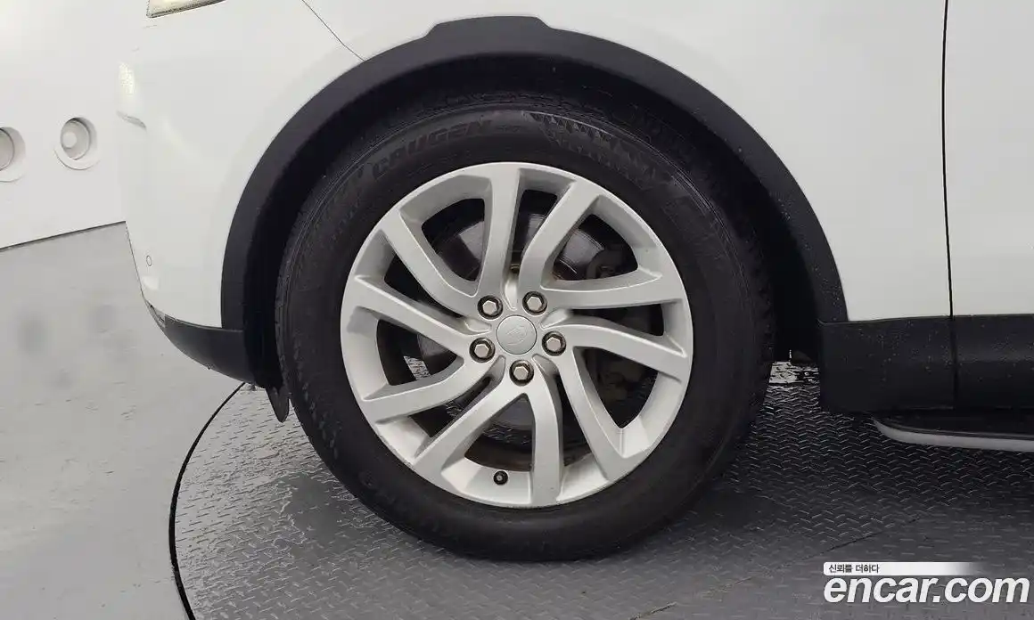 Land Rover Discovery 2017 3.0 гидро в Москве № 166702, фото 5
