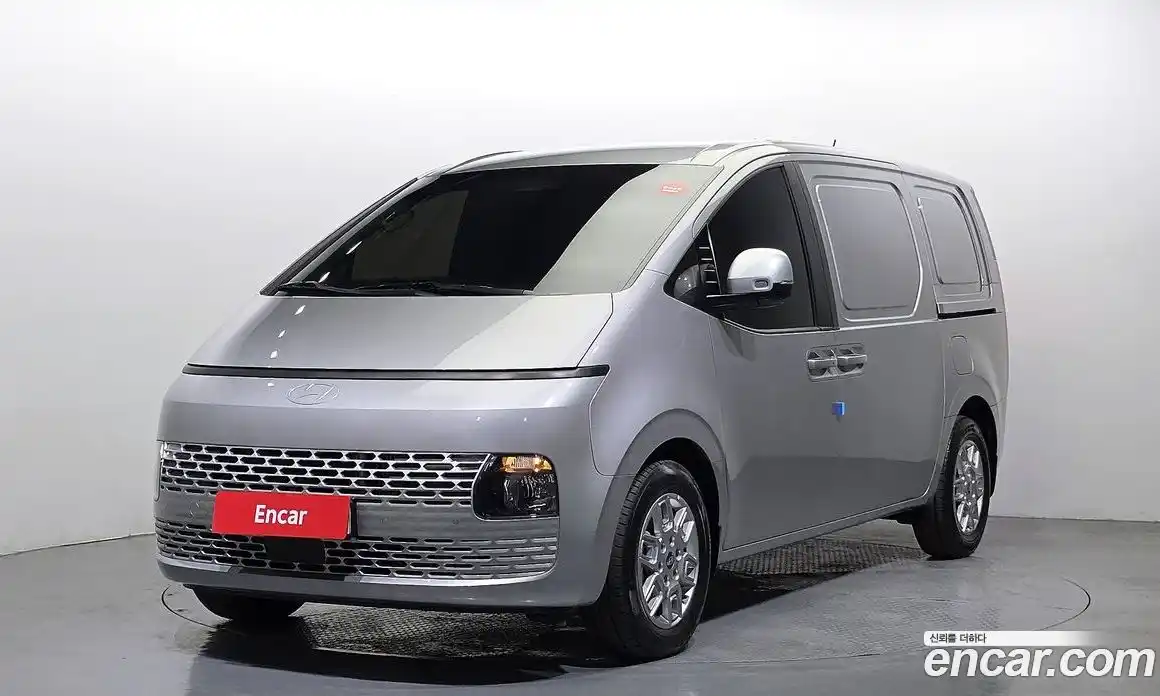Hyundai Staria 2025 1.6 гидро в Москве № 1683564, фото 1