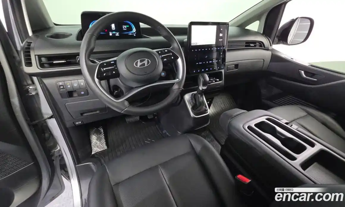 Hyundai Staria 2025 1.6 гидро в Москве № 1683564, фото 7