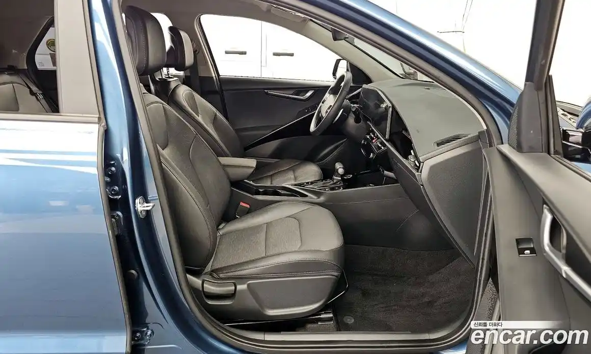 Kia Niro 2022 1.6 гидро в Москве № 1684829, фото 11