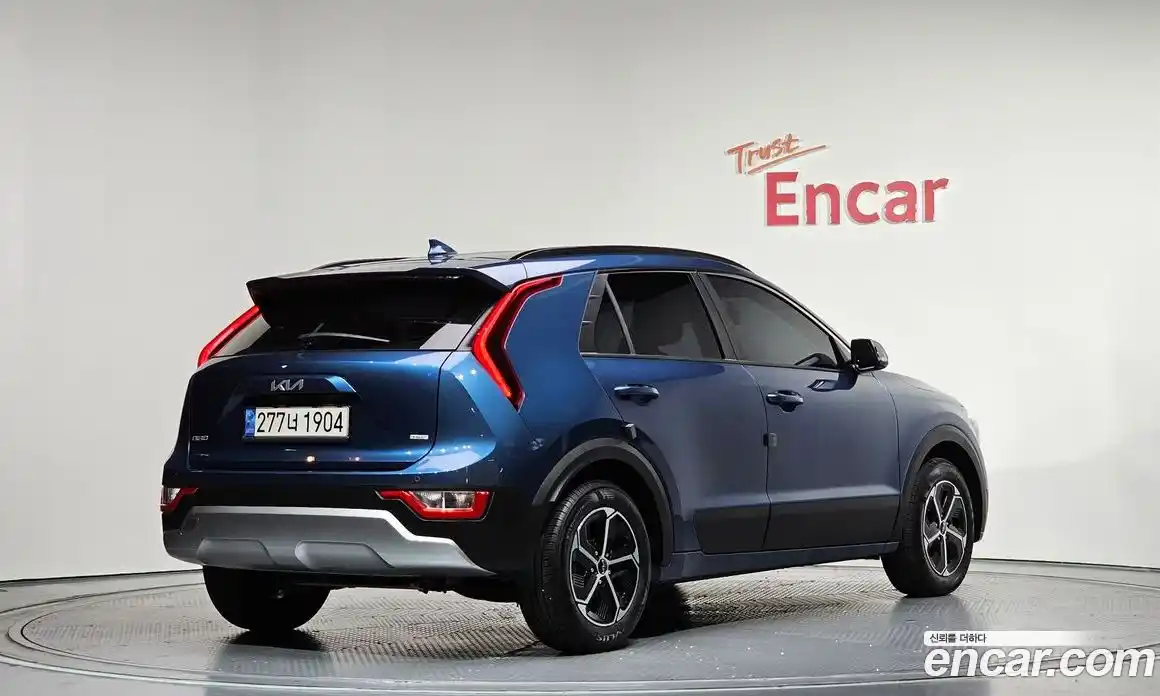 Kia Niro 2022 1.6 гидро в Москве № 1684829, фото 2