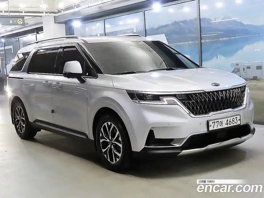 Kia Canival 2021 3.5 гидро в Москве № 1684987, фото 1