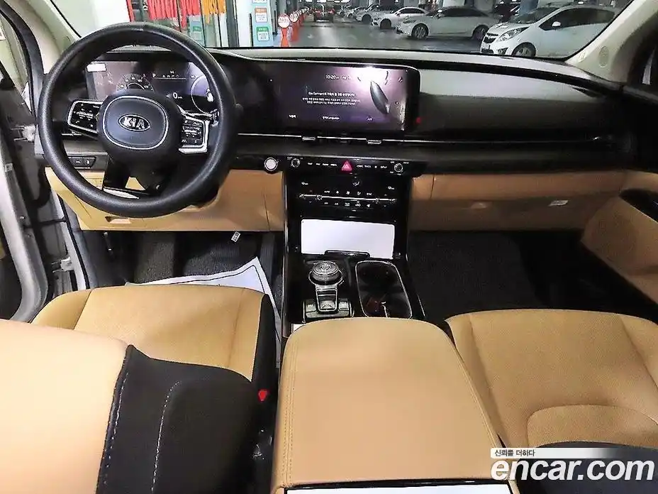 Kia Canival 2021 3.5 гидро в Москве № 1684987, фото 10