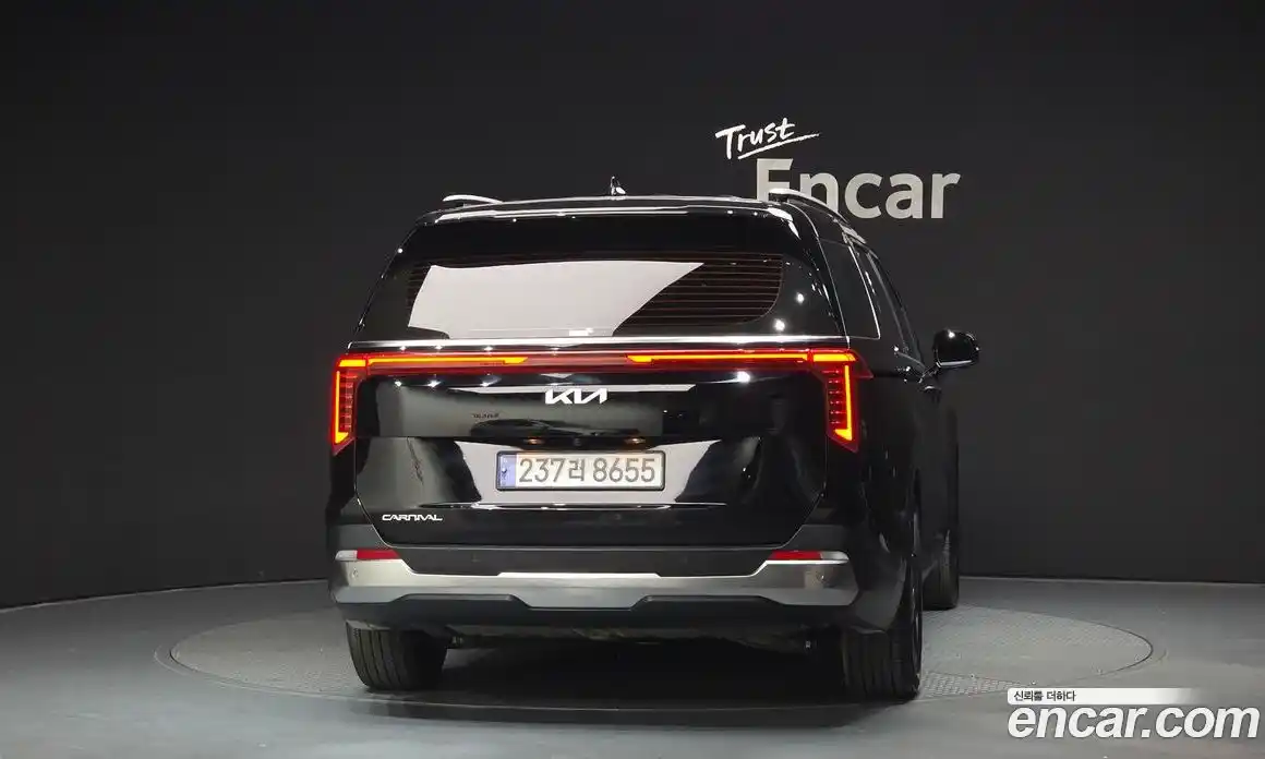Kia Canival 2024 2.2 гидро в Москве № 1685050, фото 4