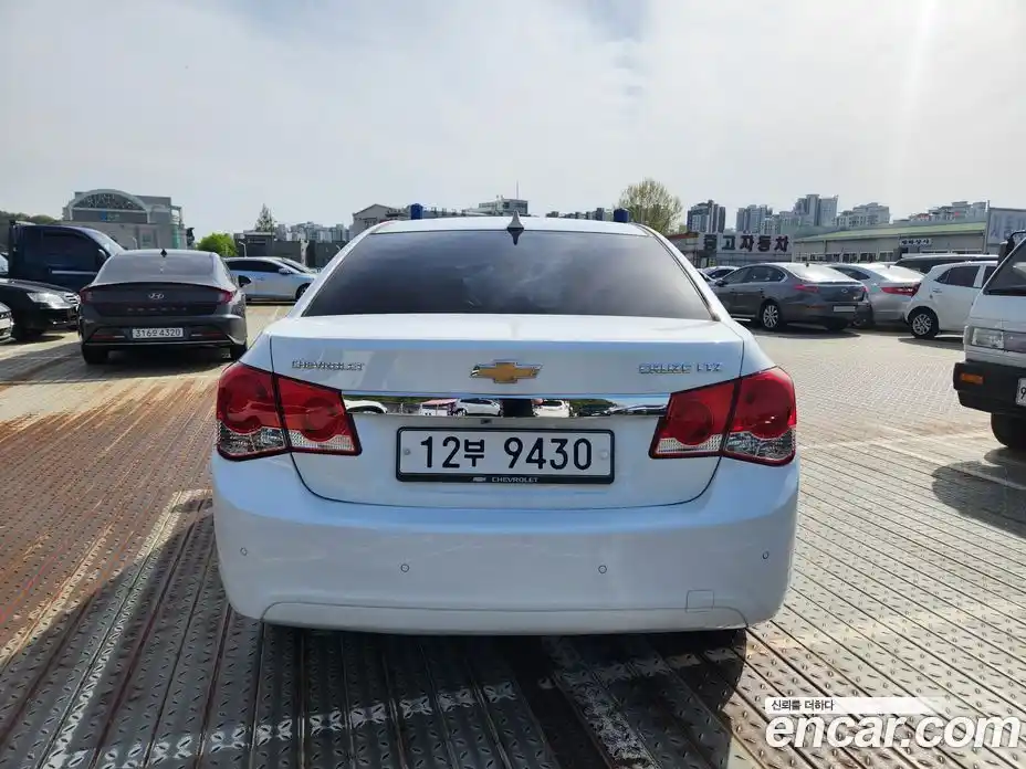 Chevrolet Cruze 2011 1.6 гидро в Москве № 1686895, фото 6
