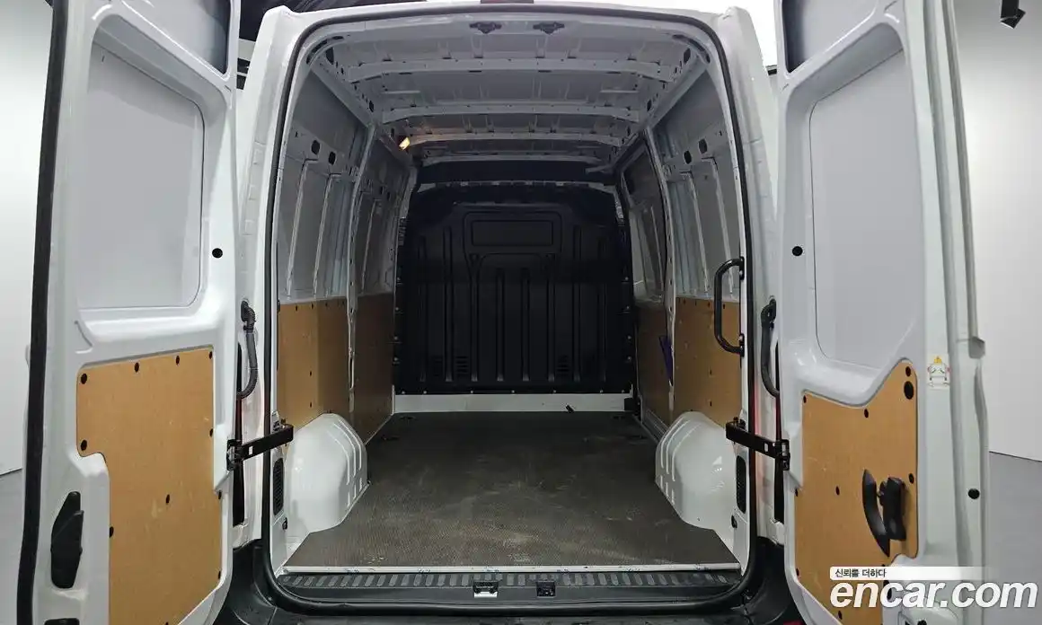 Renault Master 2024 2.3 механика в Москве № 1688081, фото 20