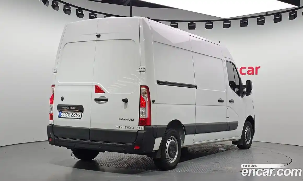 Renault Master 2024 2.3 механика в Москве № 1688081, фото 2