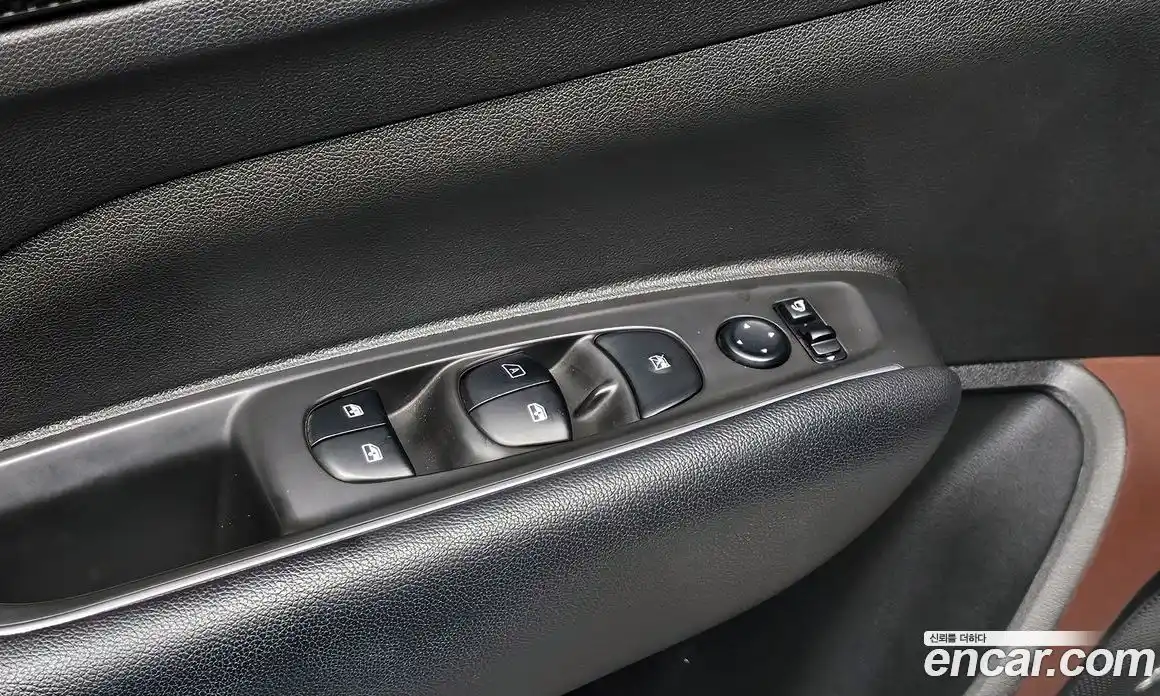 Renault QM6 2018 2.0 гидро в Москве № 1688179, фото 18