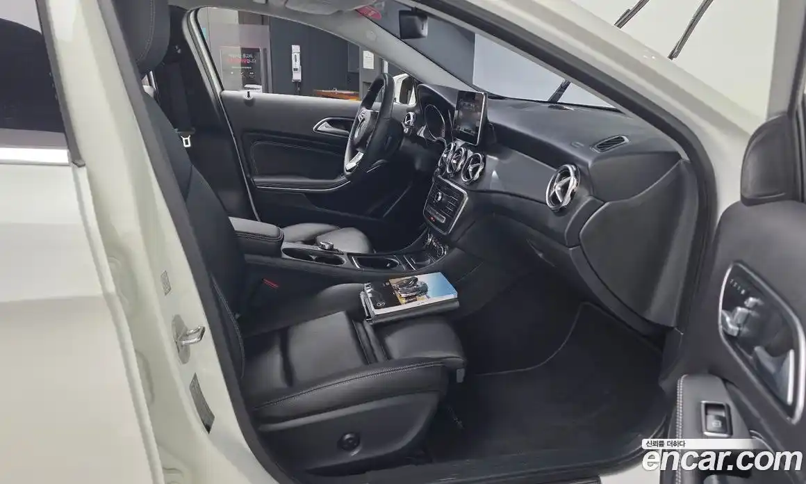 Mercedes-Benz GLA-Class 2019 2.0 гидро в Москве № 1689975, фото 11