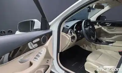 Mercedes-Benz GLC-Class 2019 2.0 гидро в Москве № 1690122, миниатюра 10