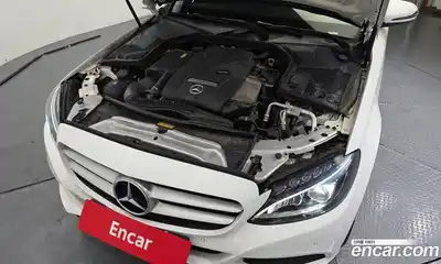Mercedes-Benz C-Class 2017 2.0 гидро в Москве № 1690486, миниатюра 6