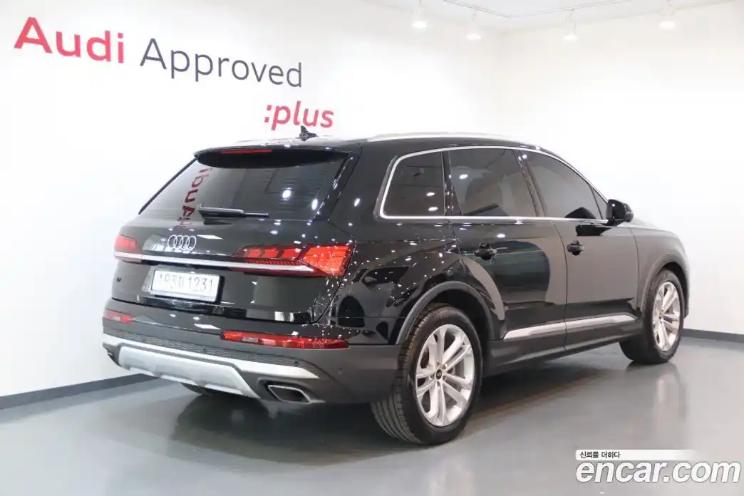 Audi Q7 2024 3.0 гидро в Москве № 1691333, фото 2
