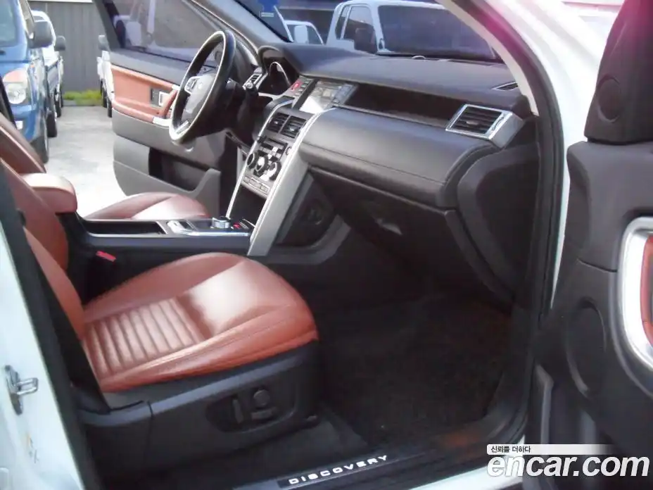 Land Rover Discovery Sport 2016 2.0 гидро в Москве № 1692052, фото 10