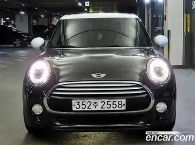 Mini Cooper, 2015