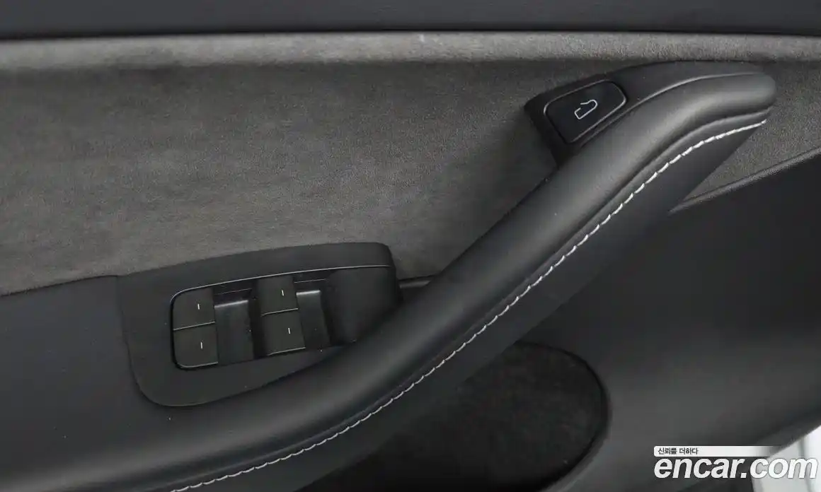 Tesla Model Y 2024 0.2 гидро в Москве № 1692704, фото 18