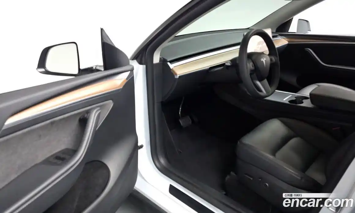 Tesla Model Y 2024 0.2 гидро в Москве № 1692704, фото 9