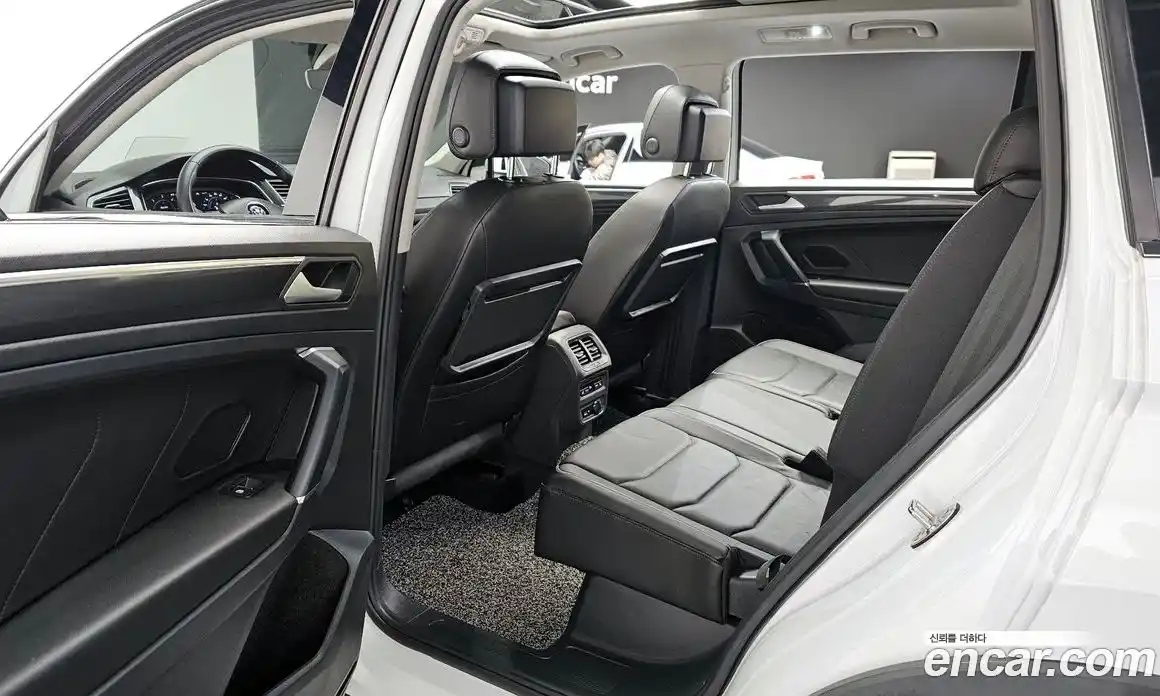 Volkswagen Tiguan 2020 2.0 гидро в Москве № 1693197, фото 11