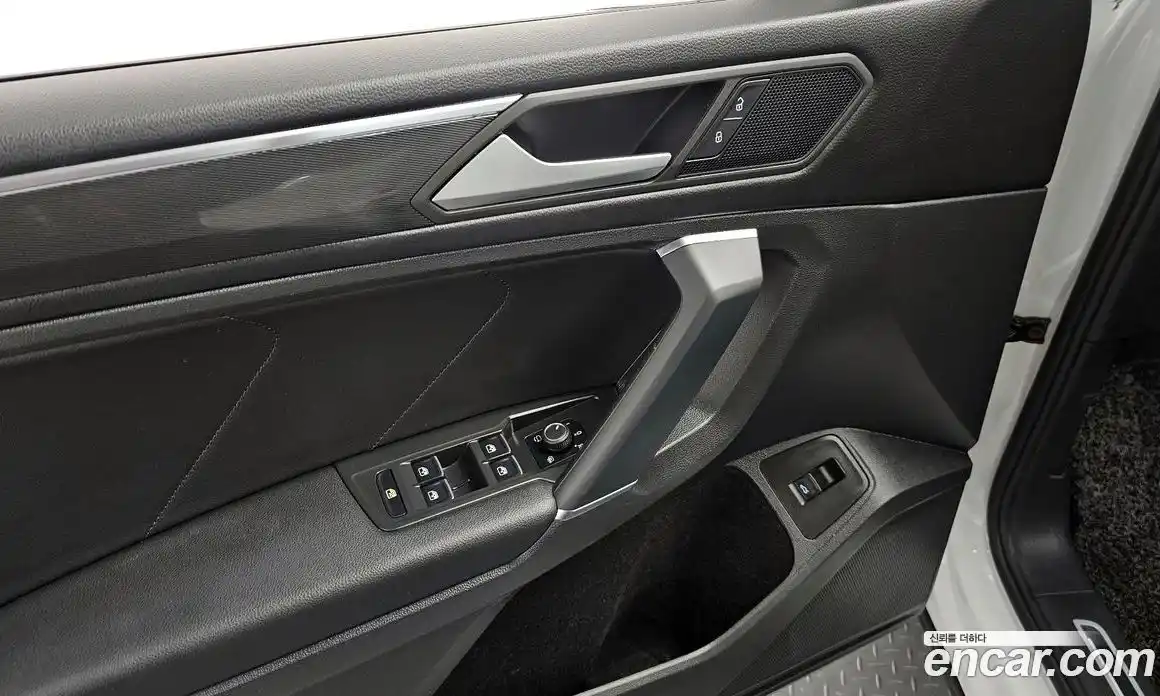 Volkswagen Tiguan 2020 2.0 гидро в Москве № 1693197, фото 18