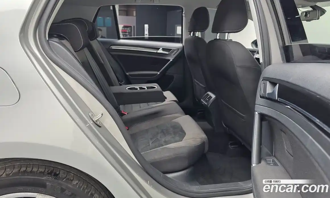 Volkswagen Golf 2015 1.6 гидро в Москве № 1693338, фото 12