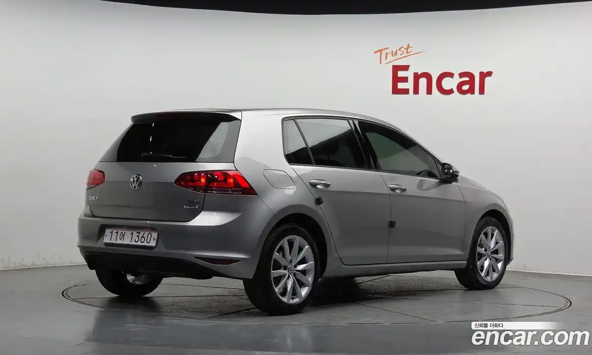 Volkswagen Golf 2015 1.6 гидро в Москве № 1693338, фото 2