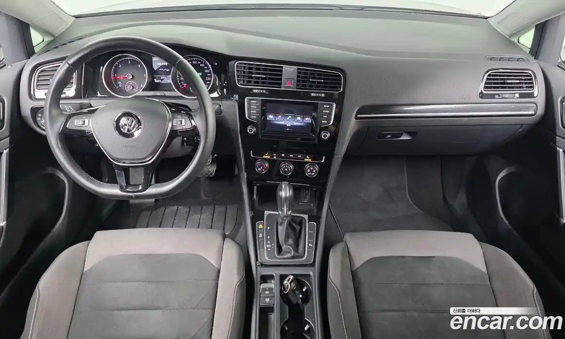 Volkswagen Golf 2015 1.6 гидро в Москве № 1693338, фото 7