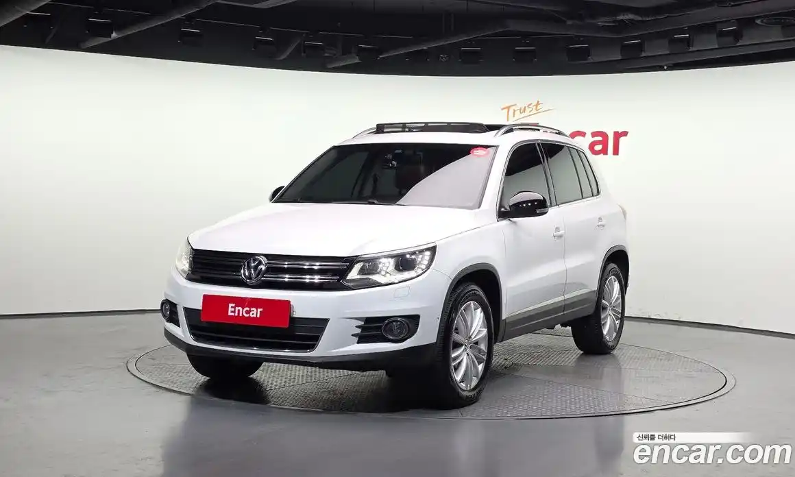 Volkswagen Tiguan 2016 2.0 гидро в Москве № 1693422, фото 1