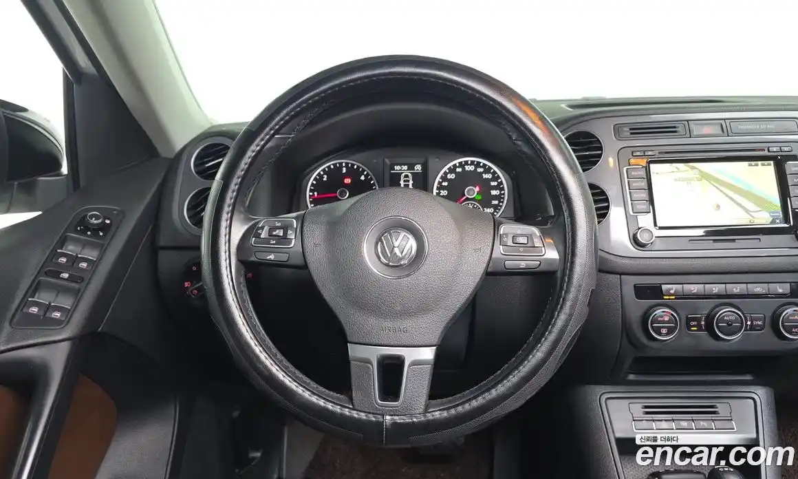 Volkswagen Tiguan 2016 2.0 гидро в Москве № 1693422, фото 12