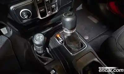 Jeep Wrangler 2019 2.0 гидро в Москве № 169343, миниатюра 9
