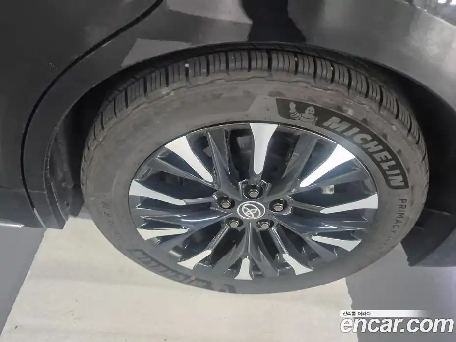 Toyota Alphard 2024 2.5 гидро в Москве № 1695694, фото 7