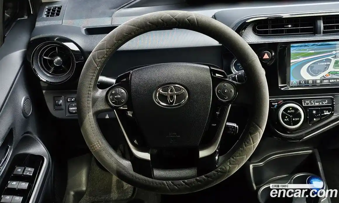 Toyota Prius 2018 1.5 гидро в Москве № 1695846, фото 16