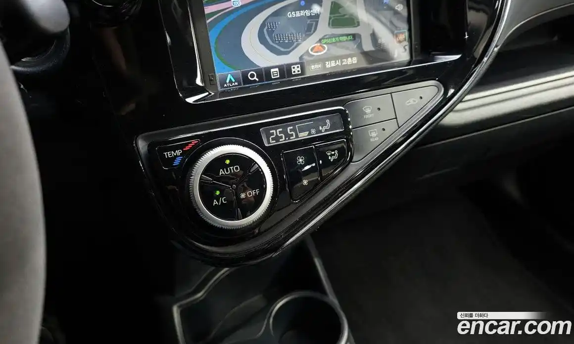 Toyota Prius 2018 1.5 гидро в Москве № 1695846, фото 20
